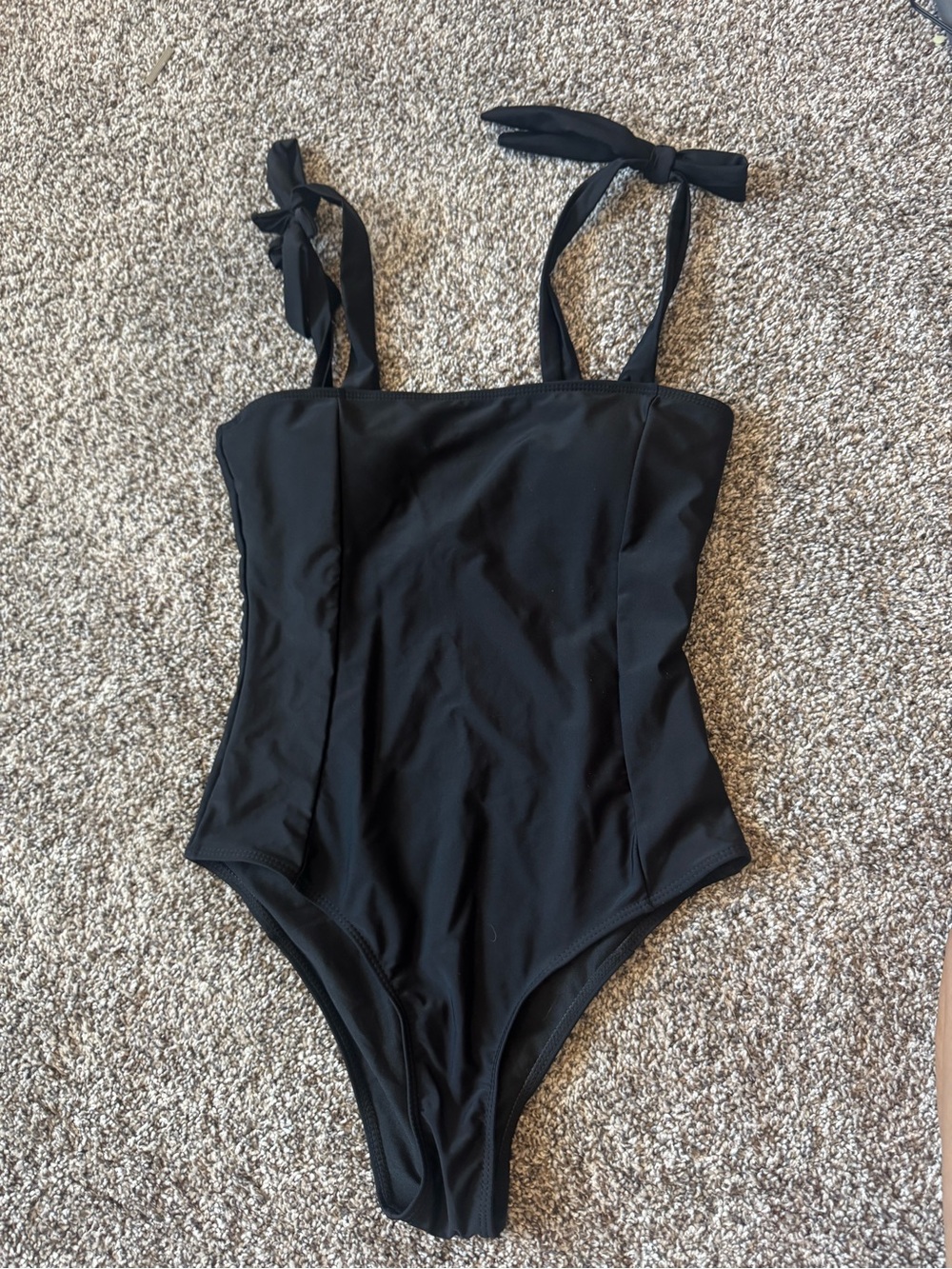Women’s black classic one piece tie straps medium